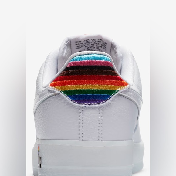 Nike Air Force 1 Be True Sneakers 7.5 - Picture 2 of 3